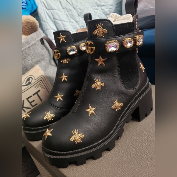 🚫SOLD🚫 Gucci Calfskin Bee Star Embroidered Ankle Boots size 36.5 - Picture 6 of 8